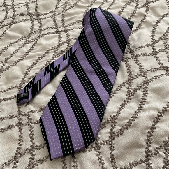 Calvin Klein Neck Tie - Picture 2 of 4